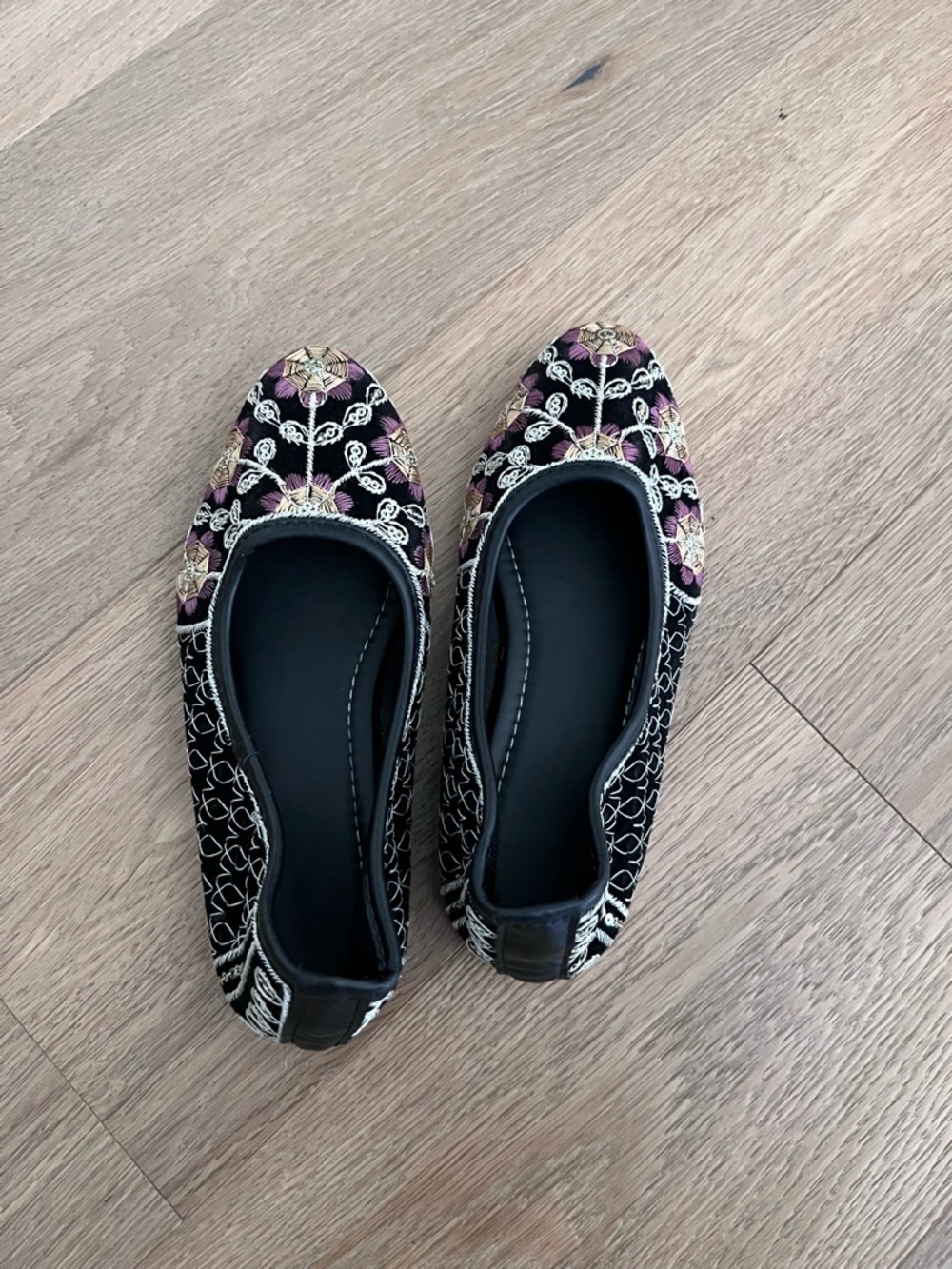 Embroidered Black Floral Dress Flats